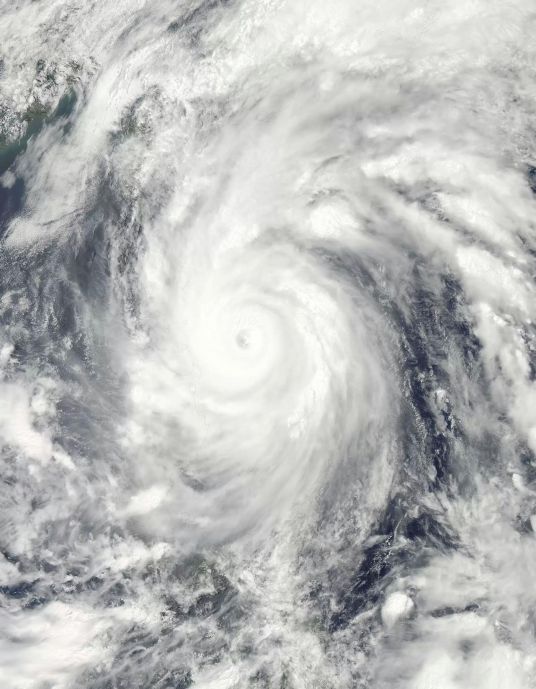 台风桑达（2011年第2号超强台风）