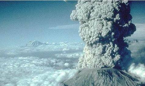 坦博拉火山