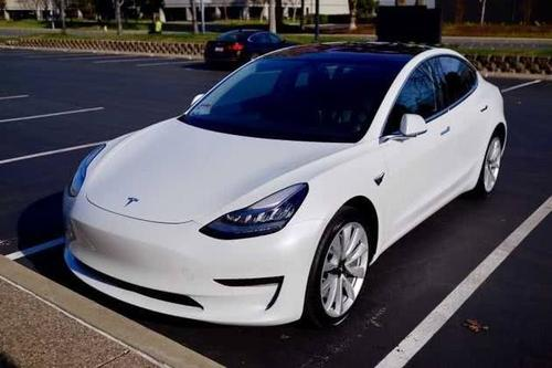 杭州一特斯拉Model3疑刹车失灵导致撞墙，官方对此有何说明？