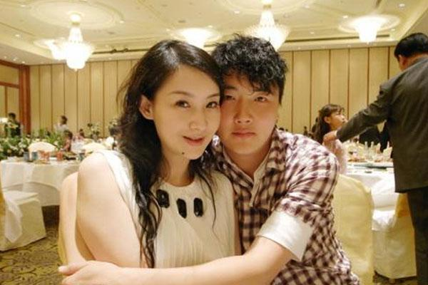 吴孟达的第三任妻子名叫侯珊燕，跟买红妹是同一个人吗？