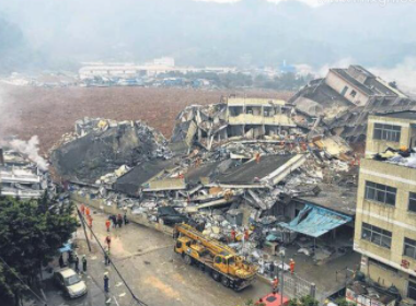航拍江西宿舍楼坍塌现场，4人遇难，目前救援工作进行的如何了？