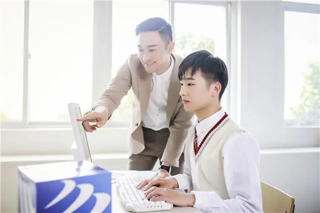 男生学什么技术最挣钱