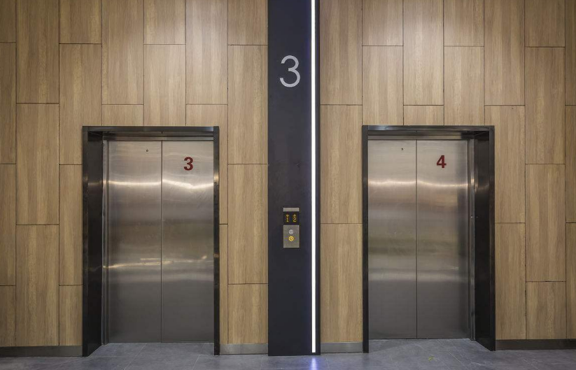 电梯门尺寸标准一般是多少，电梯门高度标准