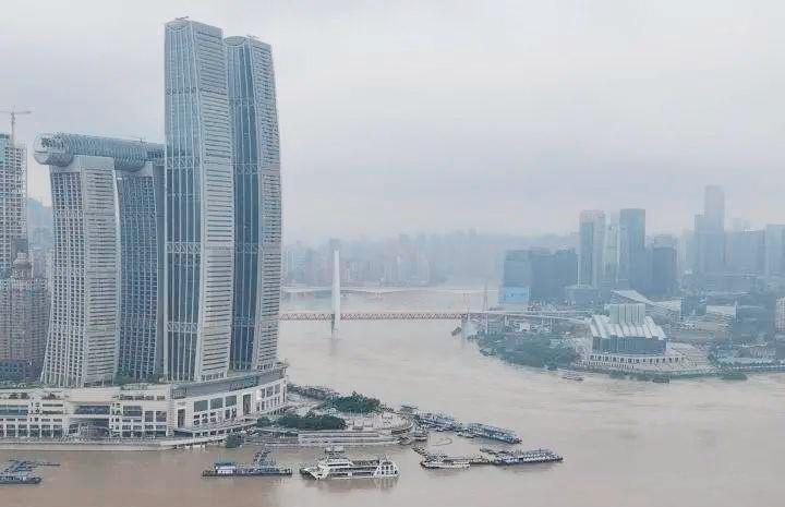 洪峰过境重庆主城，“洪峰过境”是什么意思？